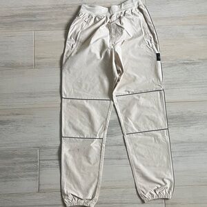 ALO Cream Jogger Pants